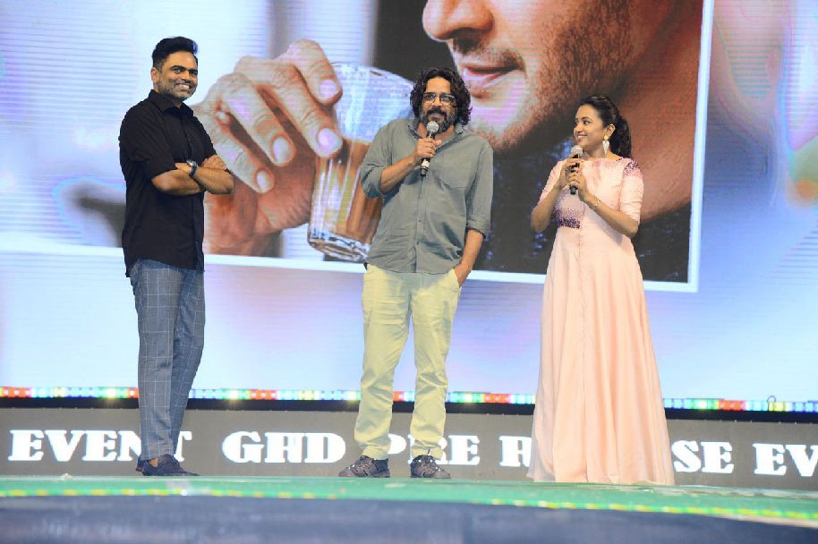 Maharshi-Movie-Pre-Release-Event